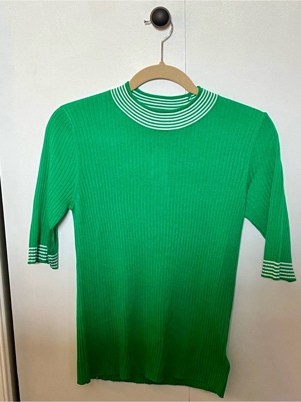 Green Ribbed Short-Sleeve Sweater with Striped Trim